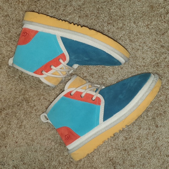 UGG Neumel Mashup Kids Boot sz 3 - Picture 2 of 12